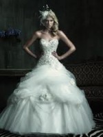 /album/abiti-da-sposa/imagescafpssmw-jpg1/