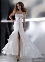 /album/abiti-da-sposa/imagescay7e8e3-jpg1/