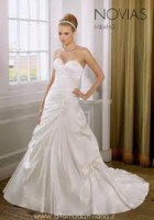 /album/abiti-da-sposa/imagescaz4zb3s-jpg1/